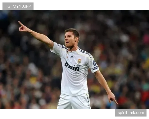 阿隆索深情回顾西班牙黄金一代：重温高光时刻，致敬足球的永恒影响