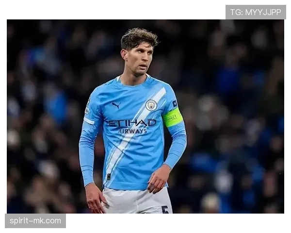 约翰·斯通斯状态稳健再立新功，助力球队荣膺新荣誉