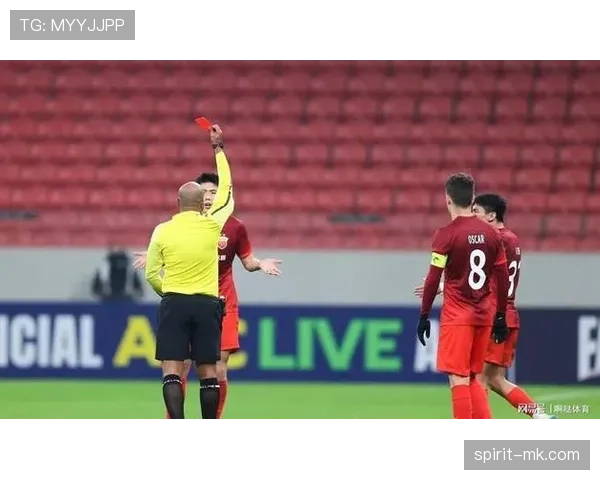 曼联防守体系漏洞问题显现，对赛季关键战能力形成阶段性影响